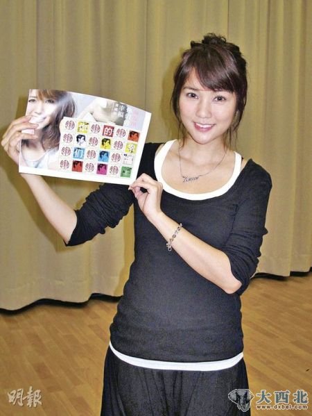中国邮政广州邮政为谢安琪推出演唱会限量纪念邮票，于个唱期间首卖。