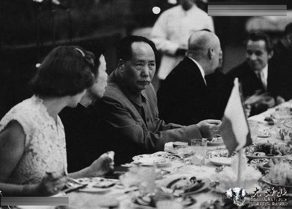 毛泽东最后一次公开生日宴会 宴请劳模