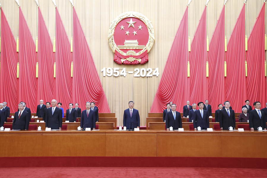 习近平在庆祝全国人民